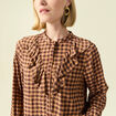 Chemise &agrave; volants manches longues marron fonc&eacute; femme