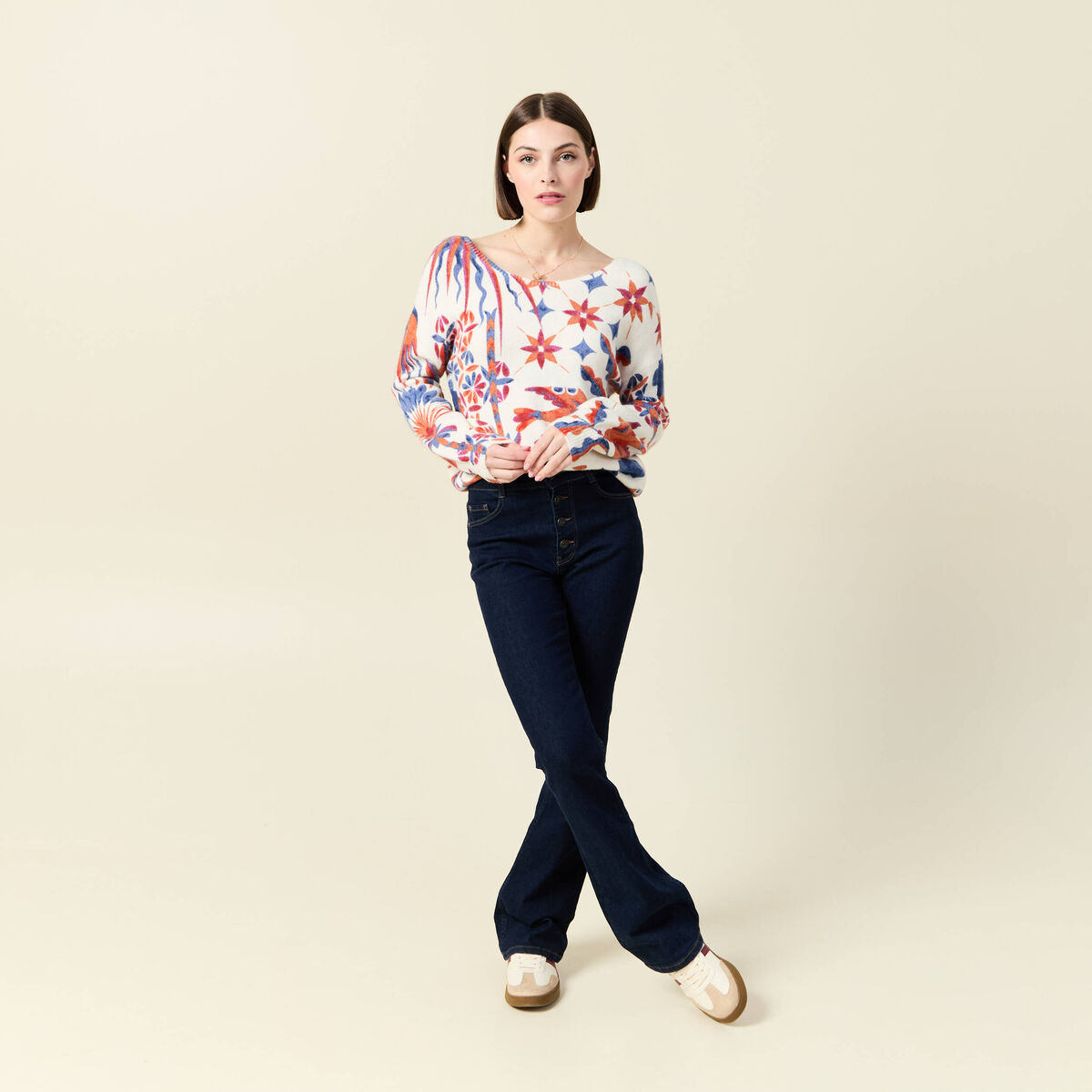 Pull manches longues col en V creme femme