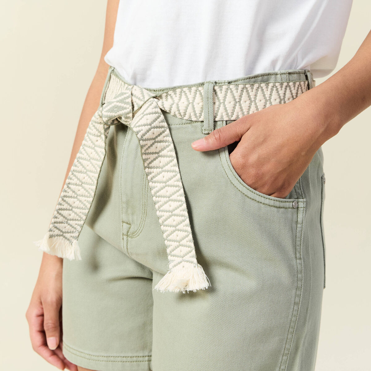 Short boyfriend ceintur&eacute; jean vert kaki femme