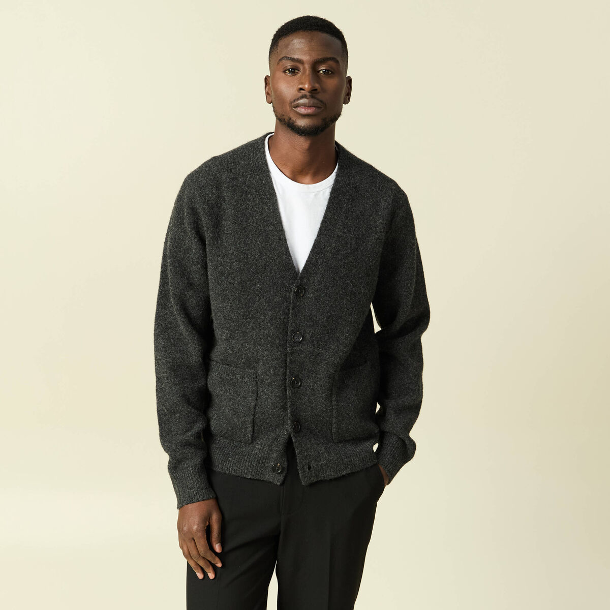 Gilet manches longues gris fonc&eacute; homme