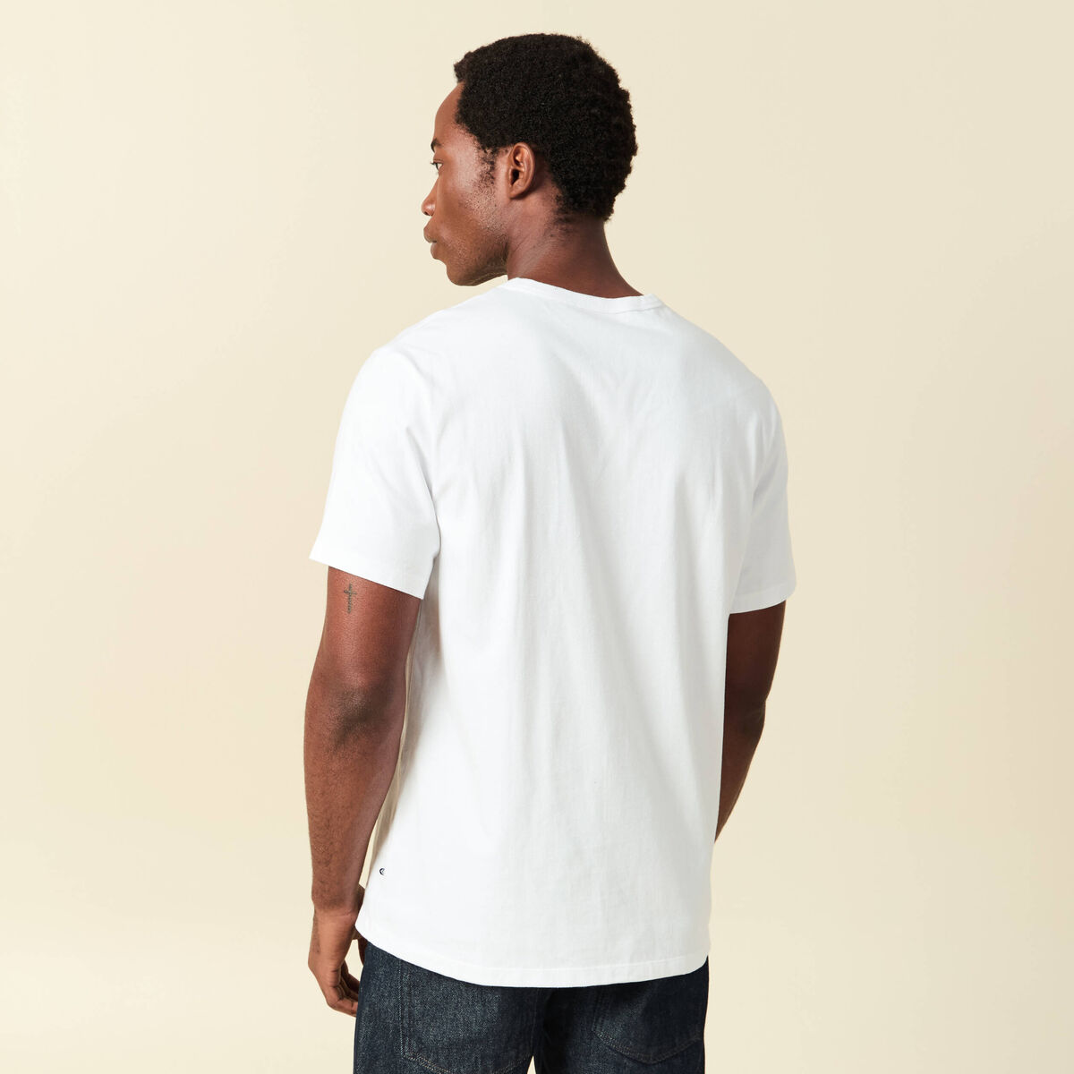 T-shirt col rond manches courtes brod&eacute; blanc homme