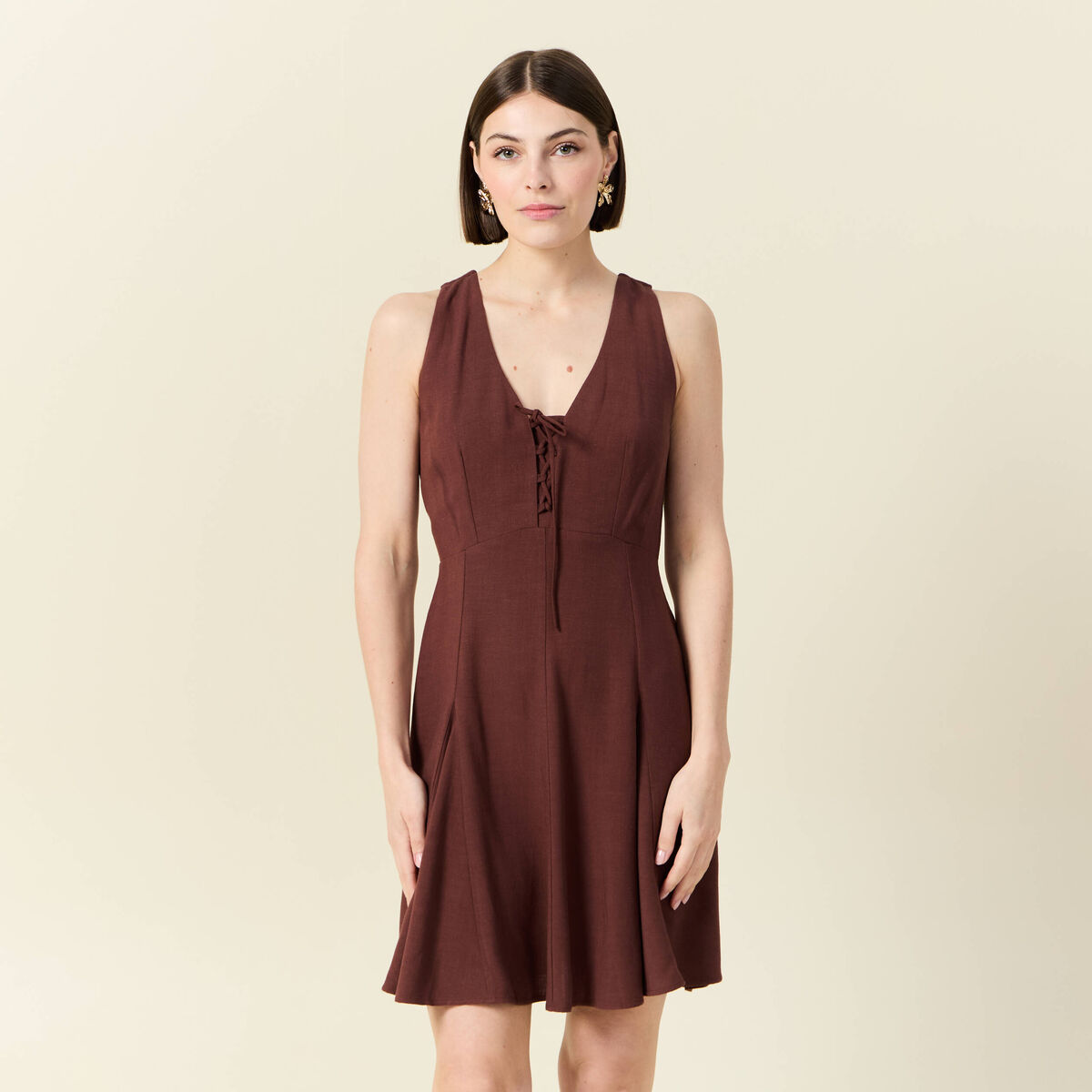 Robe sans manches col V marron femme