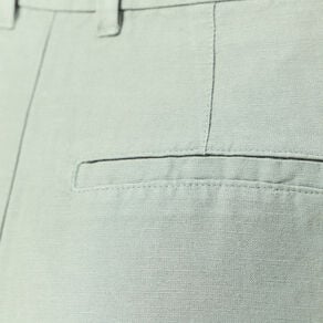 short droit avec pinces vert kaki femme Short droit avec pinces vert kaki femme