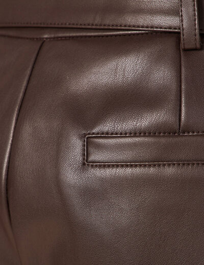 Short similicuir ceinturé marron foncé femme