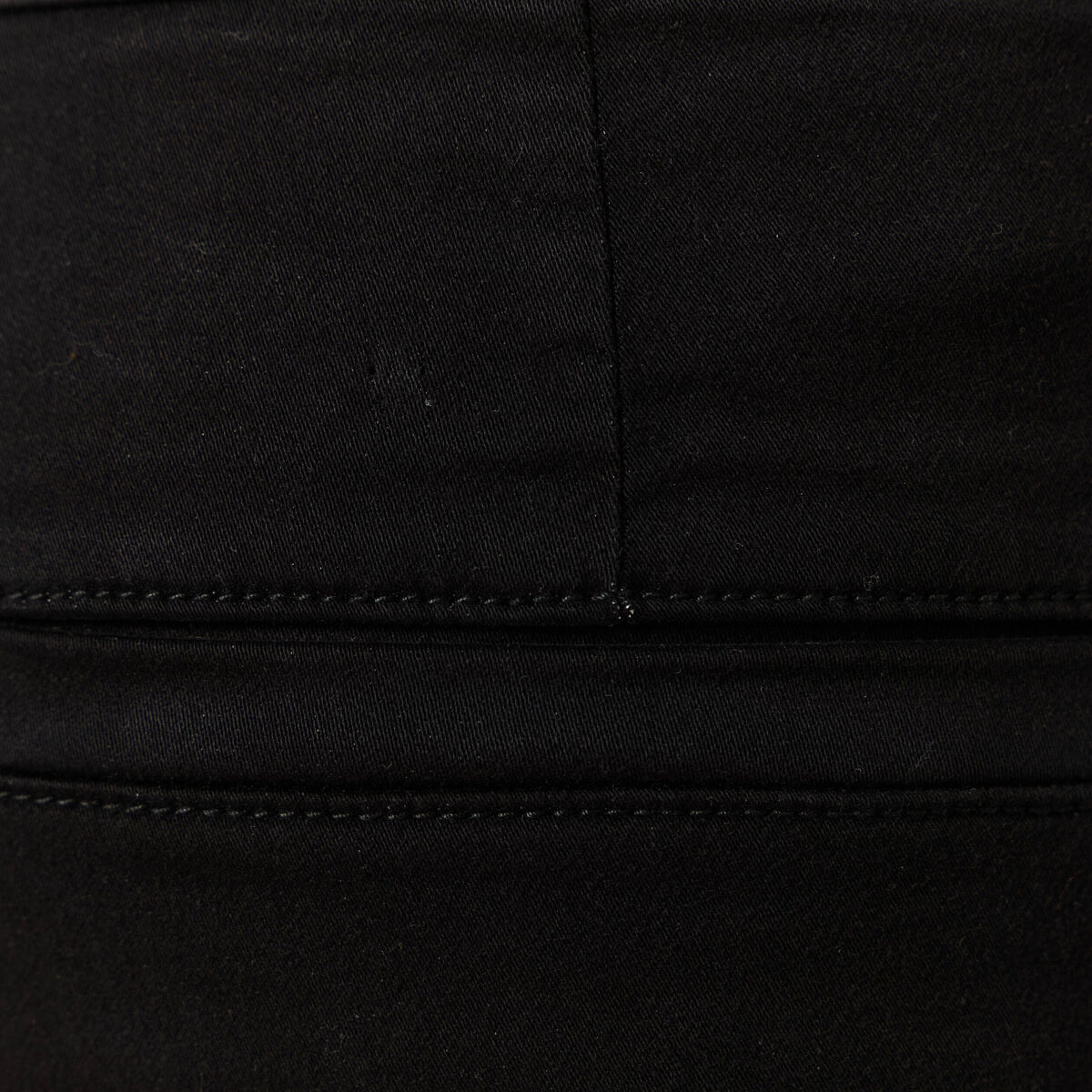 Pantalon battle bas resserré noir homme