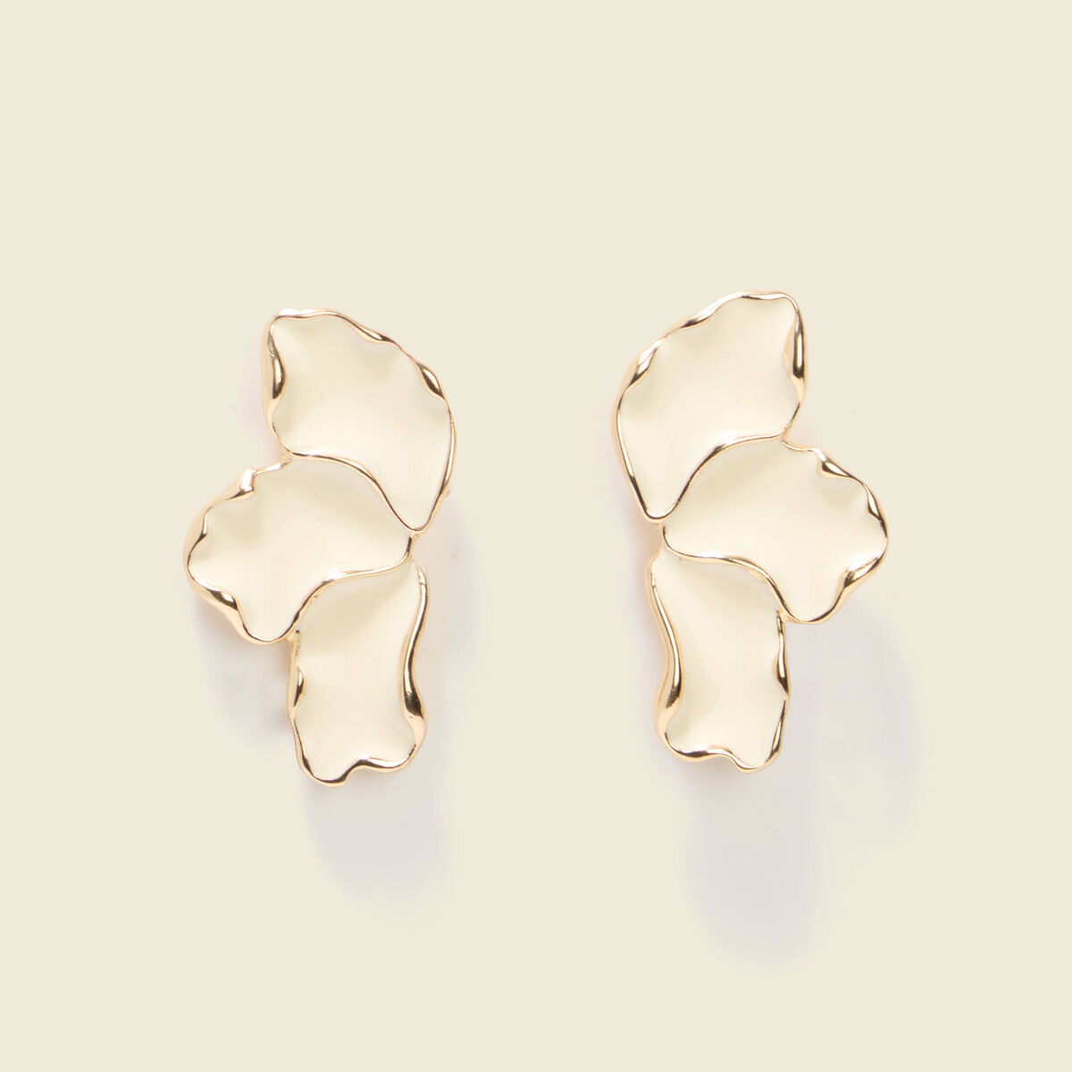 Boucles d'oreilles creme femme