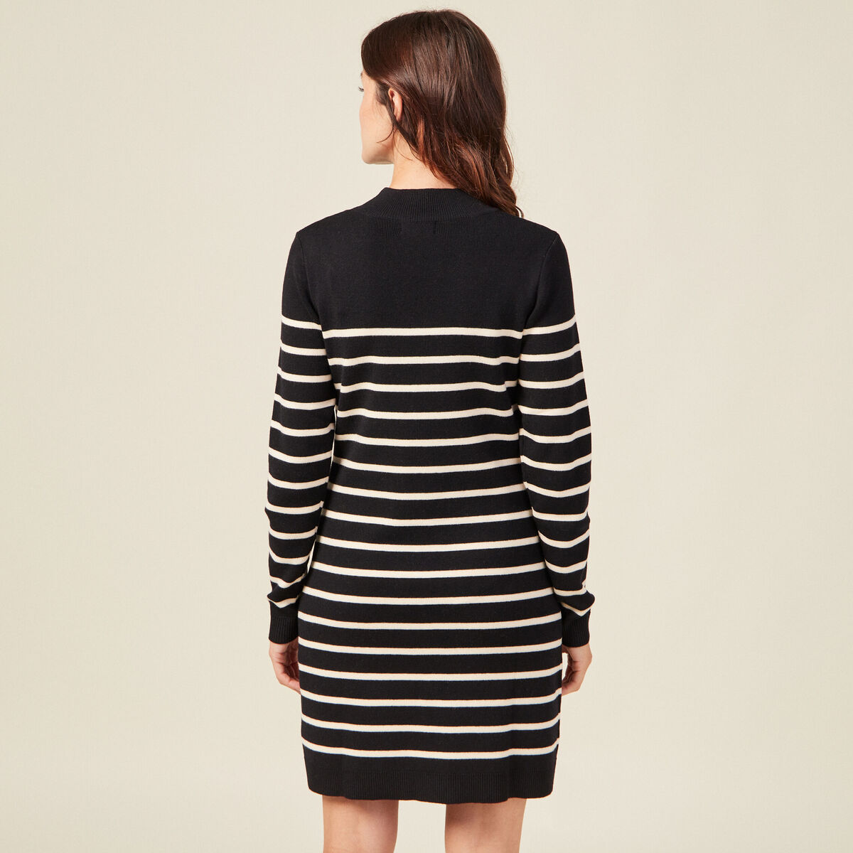 Robe pull éco-responsable noir femme