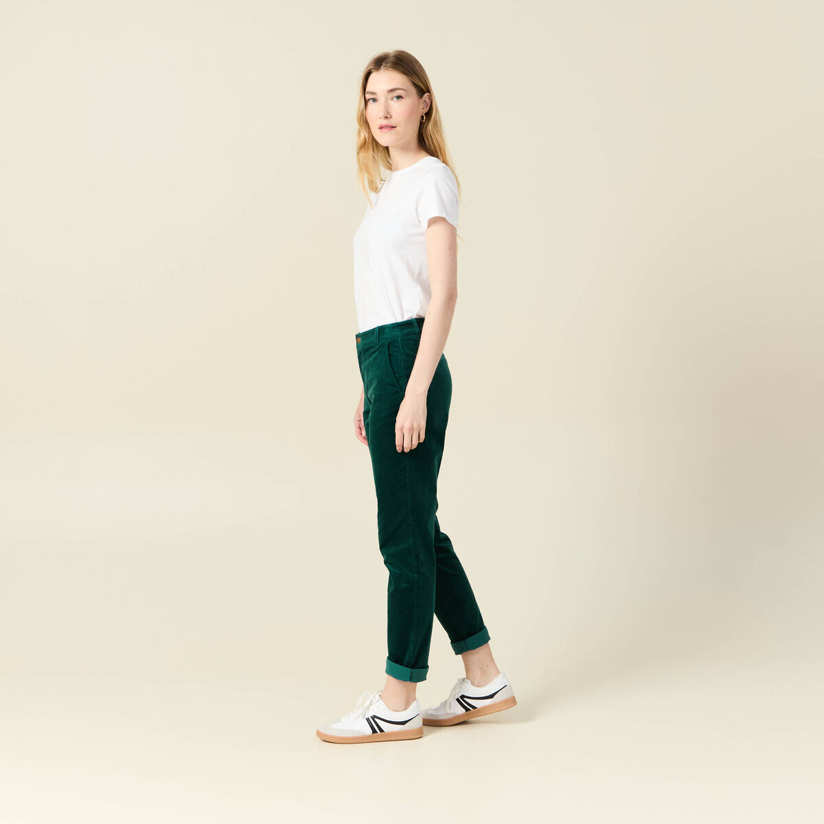 Pantalon chino velours côtelé vert canard femme