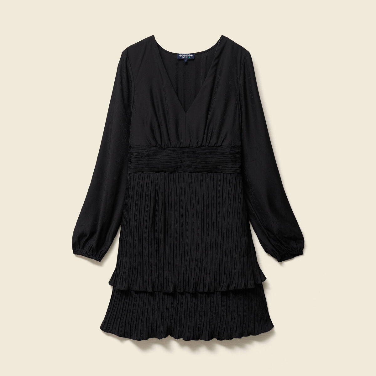 Robe patineuse courte manches longues noir femme