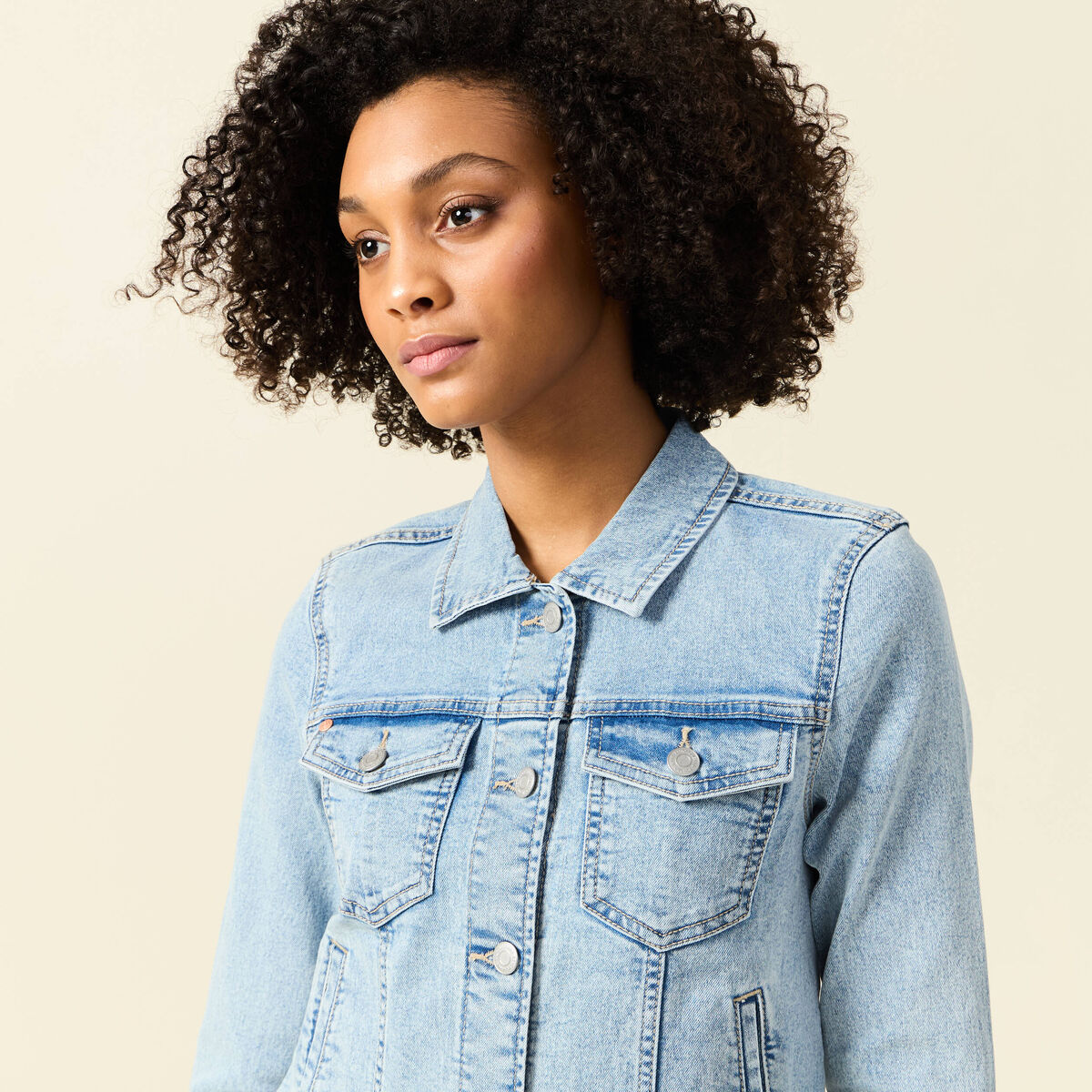 Blouson en jean denim bleach femme