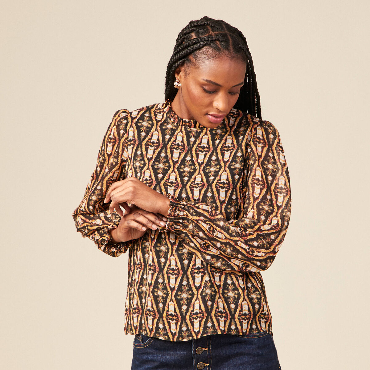 Blouse cintr&eacute;e manches longues col rond camel femme