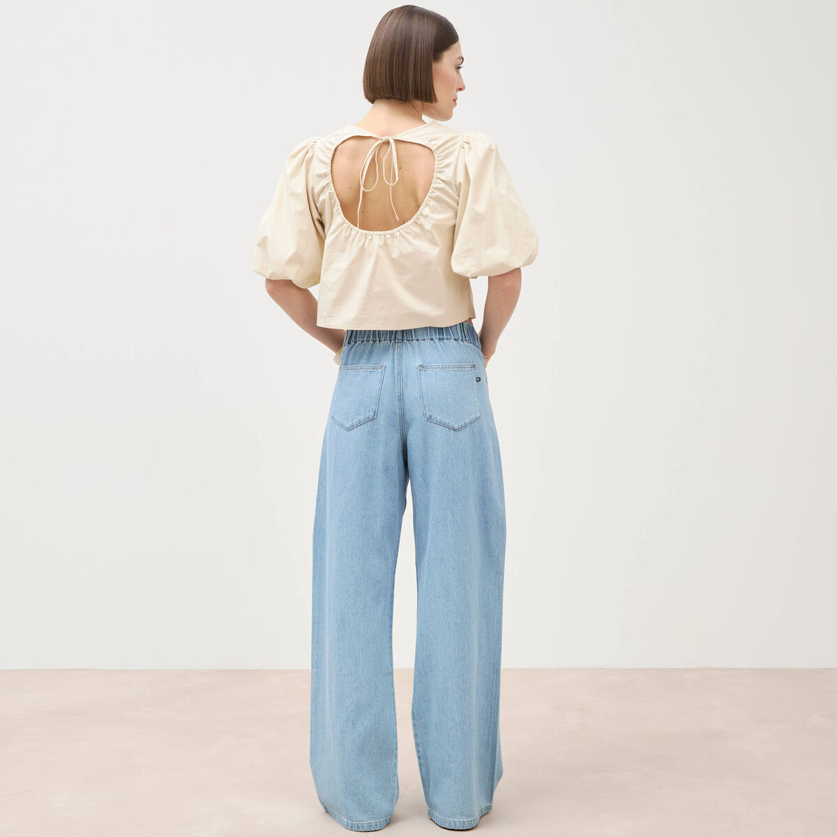 Jeans large taille standard en coton denim bleach femme