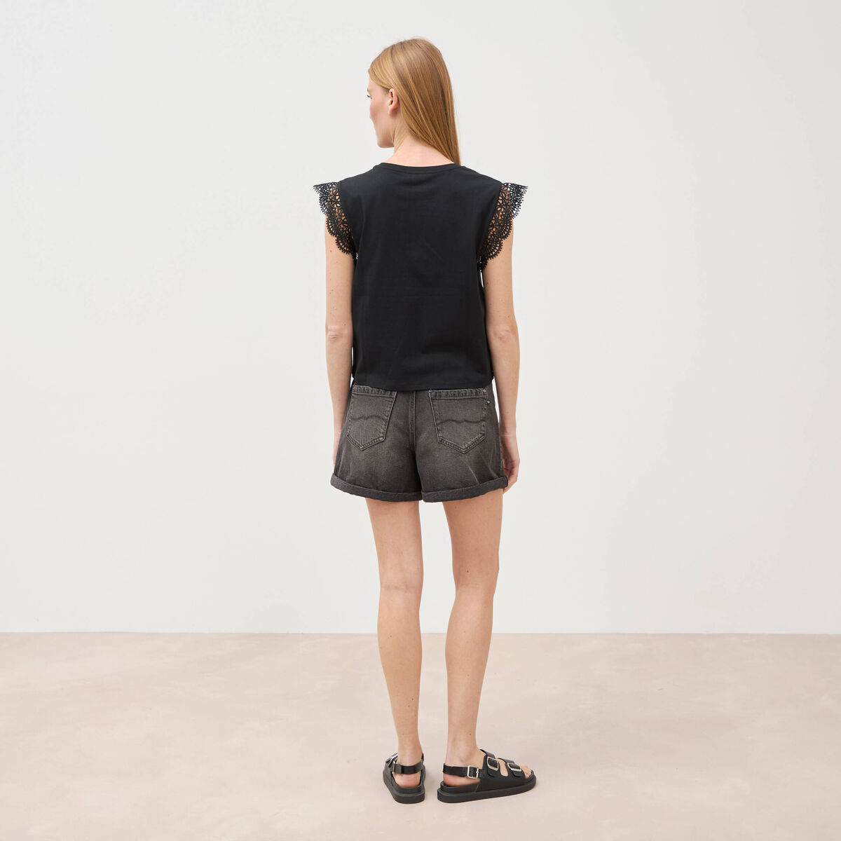 T-shirt manches courtes noir femme