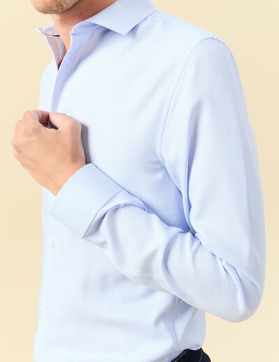 Chemise cintr&eacute;e manches longues bleu ciel homme
