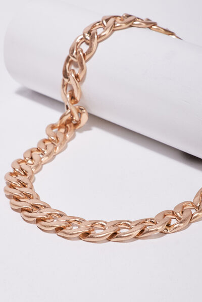 Collier chaîne couleur or femme