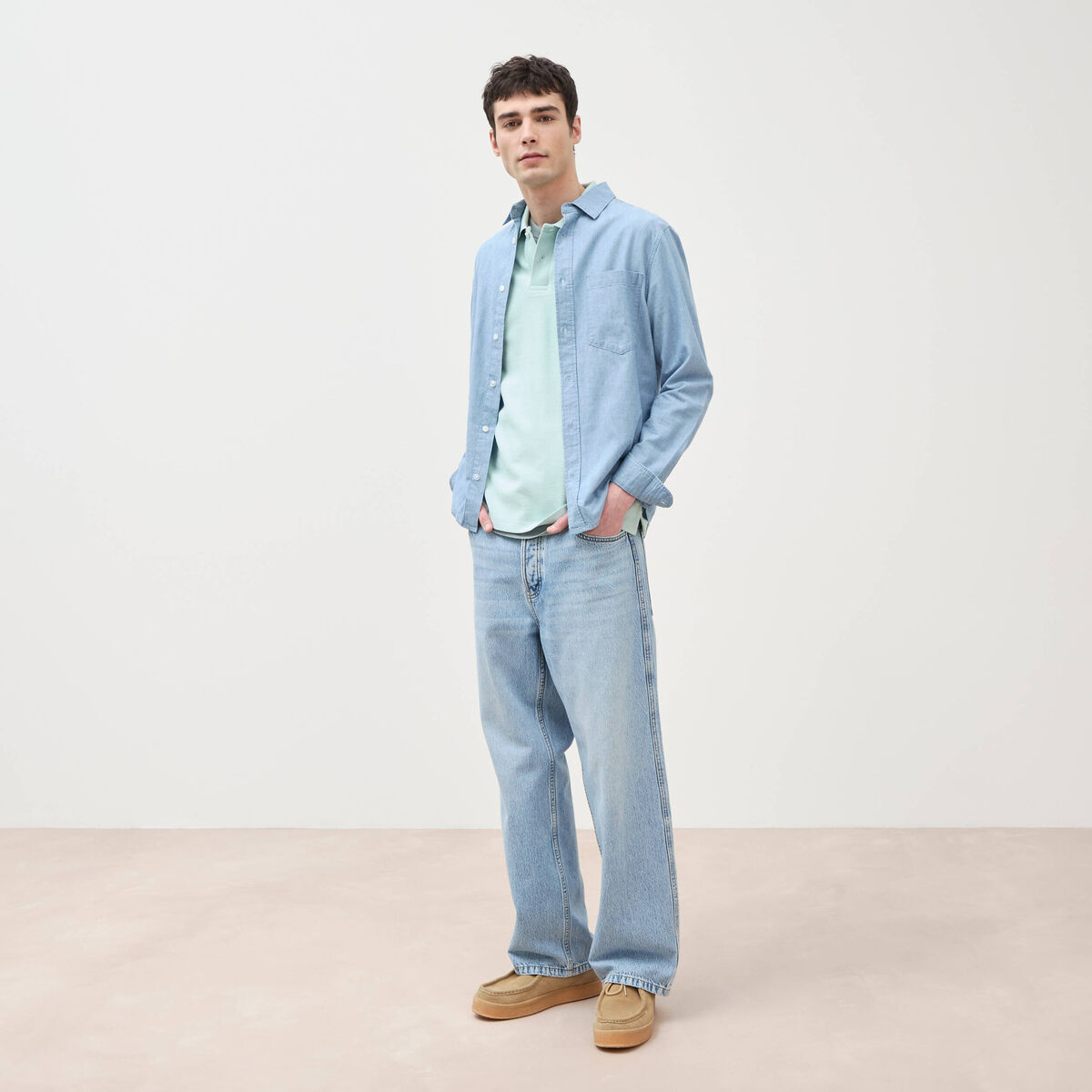 Polo cintr&eacute; manches courtes bleu gris homme