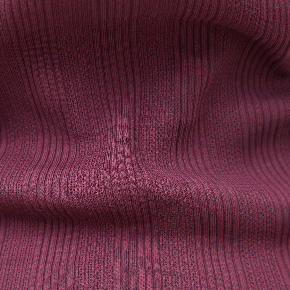 T-shirt col v manches longues ajust&eacute; prune femme