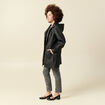 Parka longue droite d&eacute;perlante &agrave; capuche noir femme