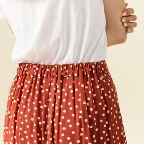 jupe longue evasee fluide orange fonce femme Jupe longue évasée fluide orange foncé femme