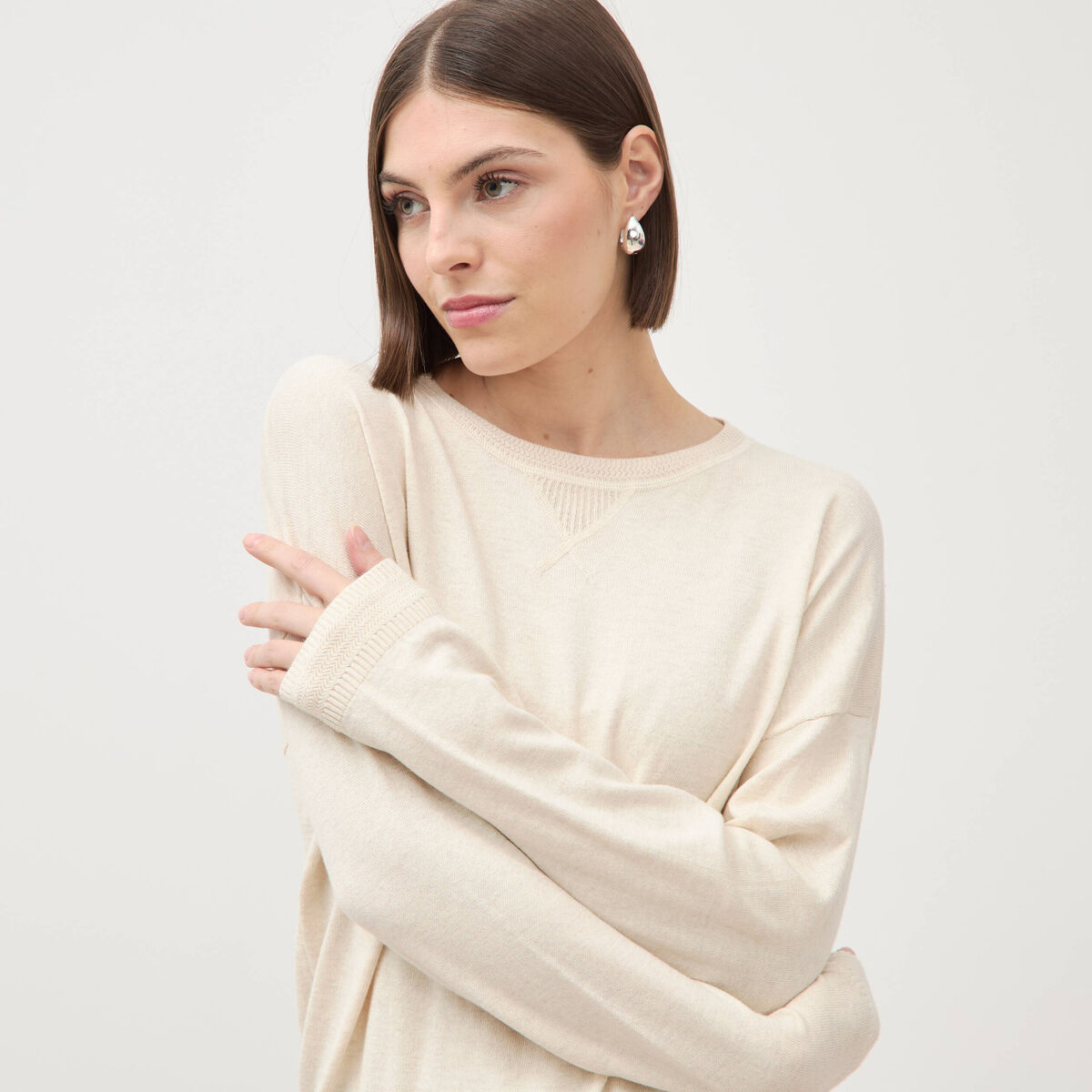 Pull oversize col rond manches longues creme femme