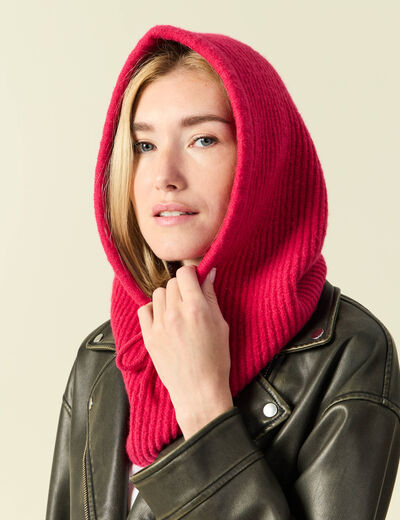 Cagoule tricot&eacute;e rose fushia femme