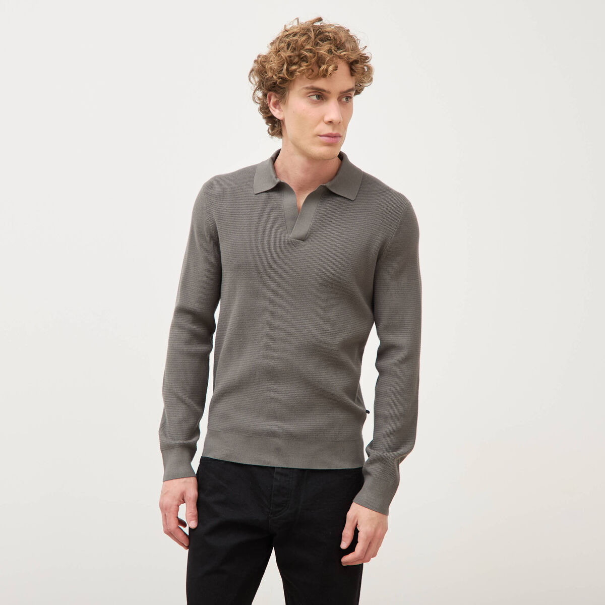 Pull manches longues vert fonc&eacute; homme