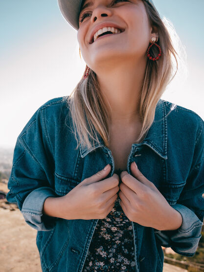 Blouson droit en jean denim stone femme