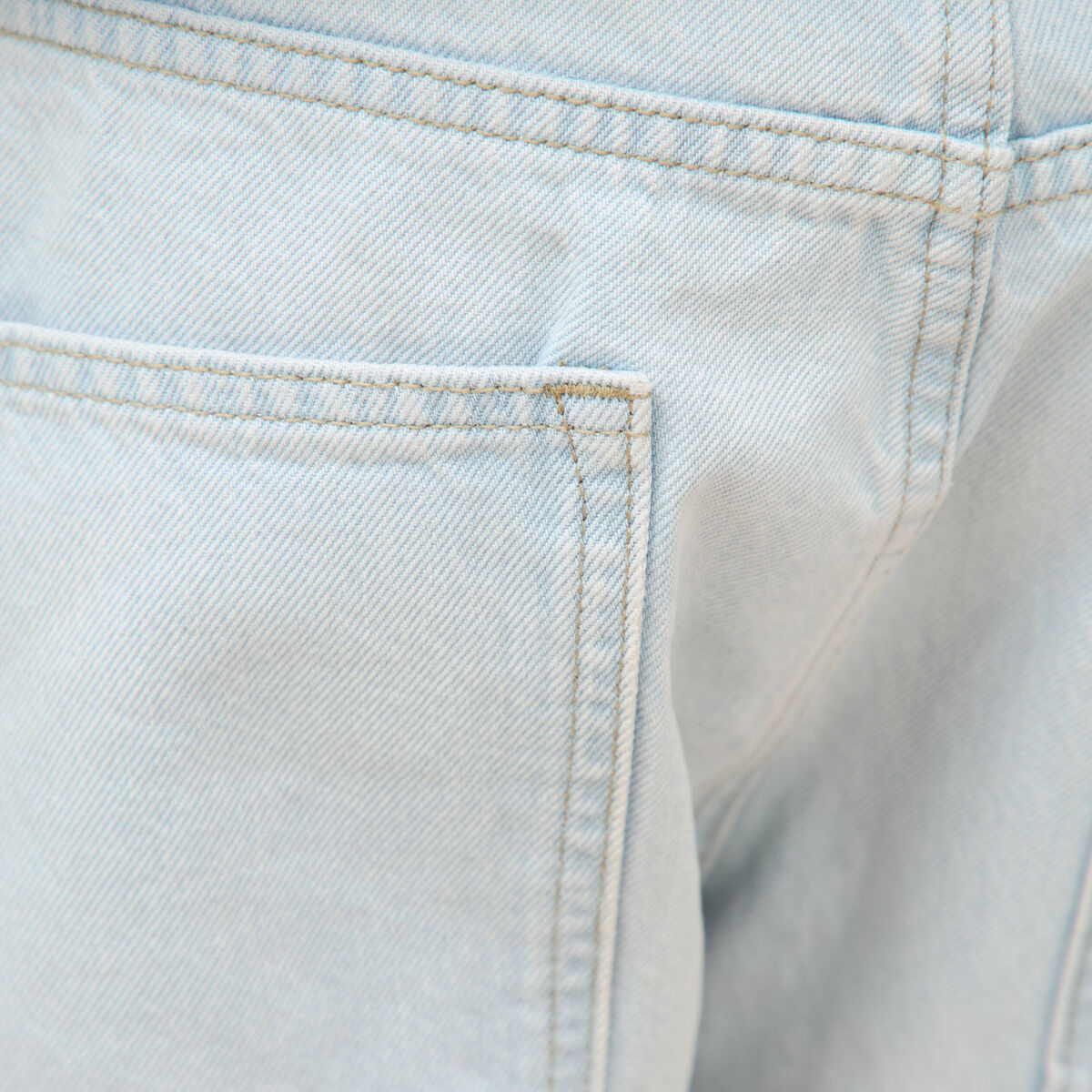 Jeans large longueur 32 en coton denim snow bleach homme