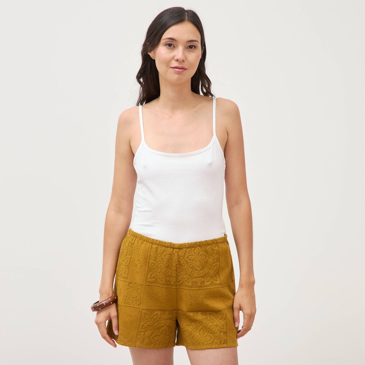 Short taille standard en dentelle vert olive femme