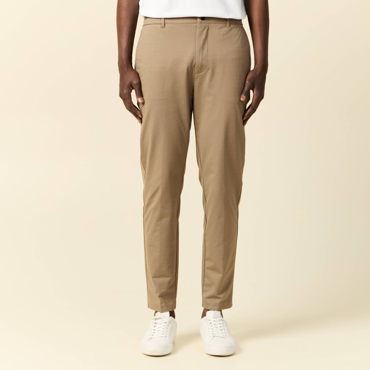 Pantalon chino stretch taupe homme