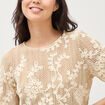 T-shirt brod&eacute; col rond manches 3/4 beige femme