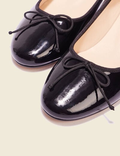 Ballerines vernies en cuir noir femme