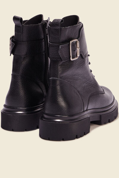 Bottines plates en cuir noir femme