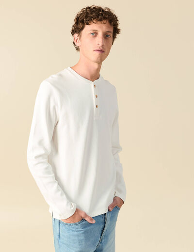 T-shirt cintr&eacute; en coton manches longues ecru homme