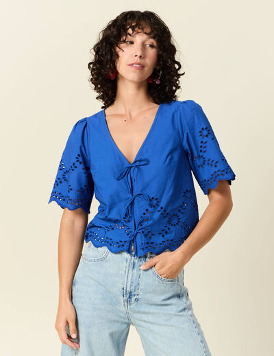 Blouse manches courtes brod&eacute;e bleu electrique femme