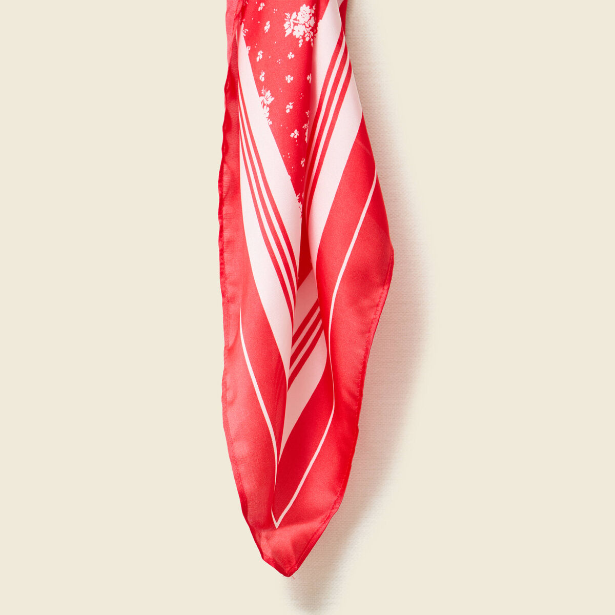 Foulard rouge fonc&eacute; femme