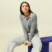 Polo manches longues avec c&oelig;ur brod&eacute; gris clair femme