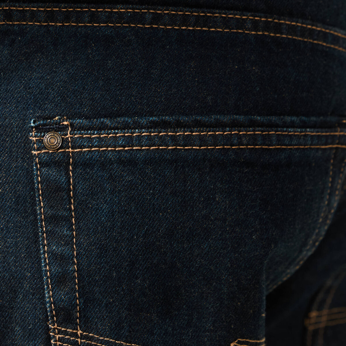 Jeans regular longueur 34 en coton denim brut rinse homme