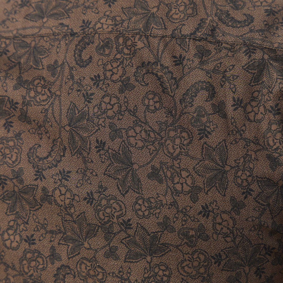 Chemise cintr&eacute;e manches longues en coton noir homme