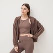 Sweat zipp&eacute; &agrave; capuche marron femme