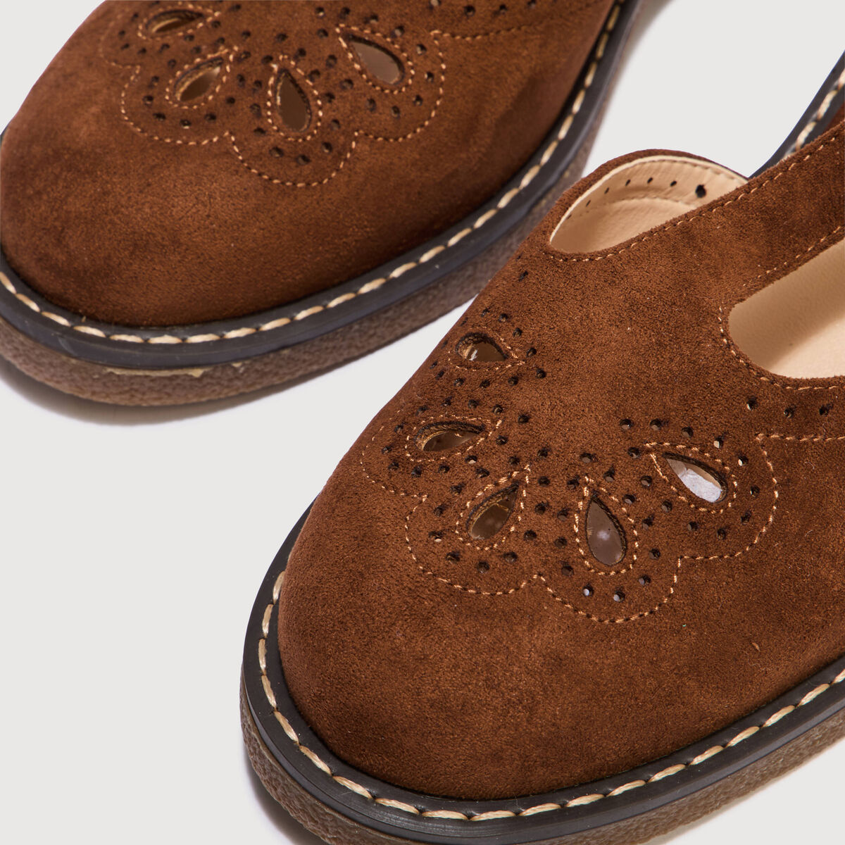 Chaussures salom&eacute; semelle cr&ecirc;pe marron femme
