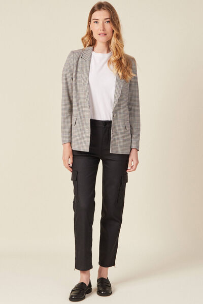 Jeans cargo 7/8ème enduit denim noir enduit femme