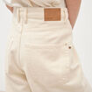 Jeans loose taille bascul&eacute;e ecru femme