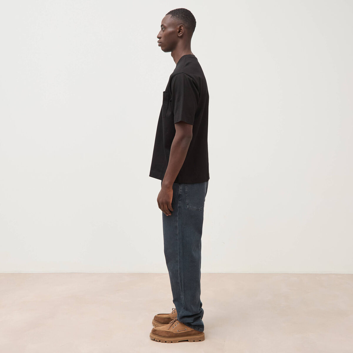 T-shirt droit en coton col ras du cou noir homme
