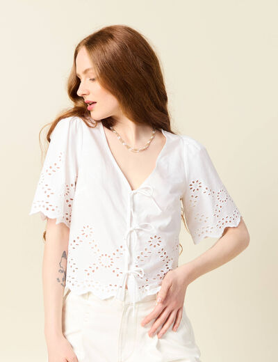 Blouse manches courtes brodée ecru femme