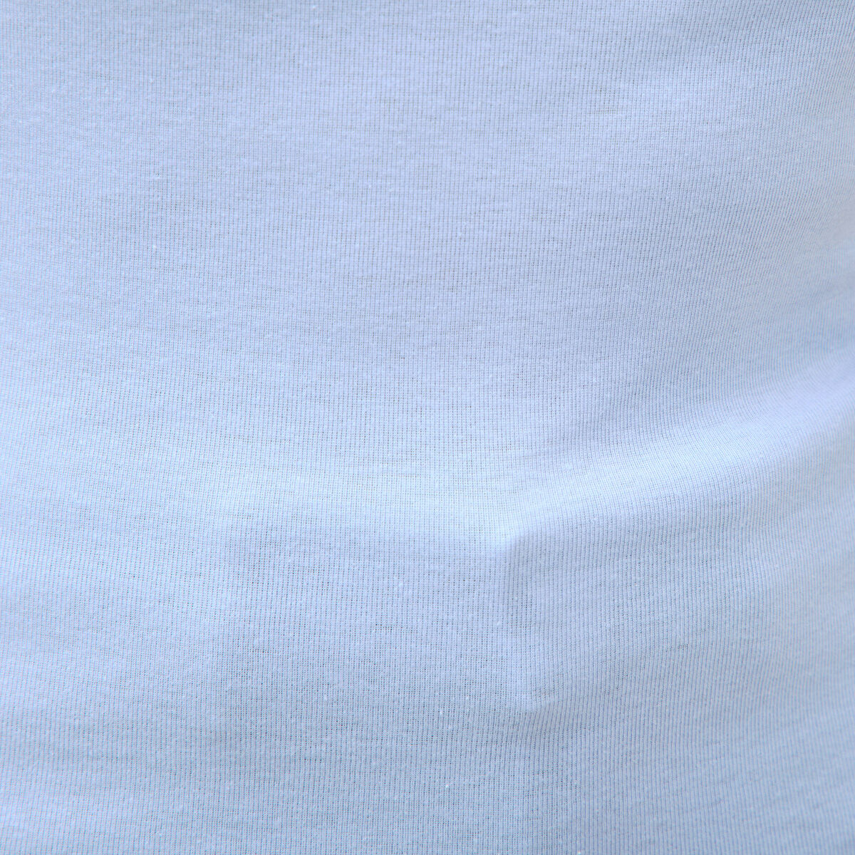 D&eacute;bardeur cintr&eacute; d&eacute;collet&eacute; sans manches bleu clair femme