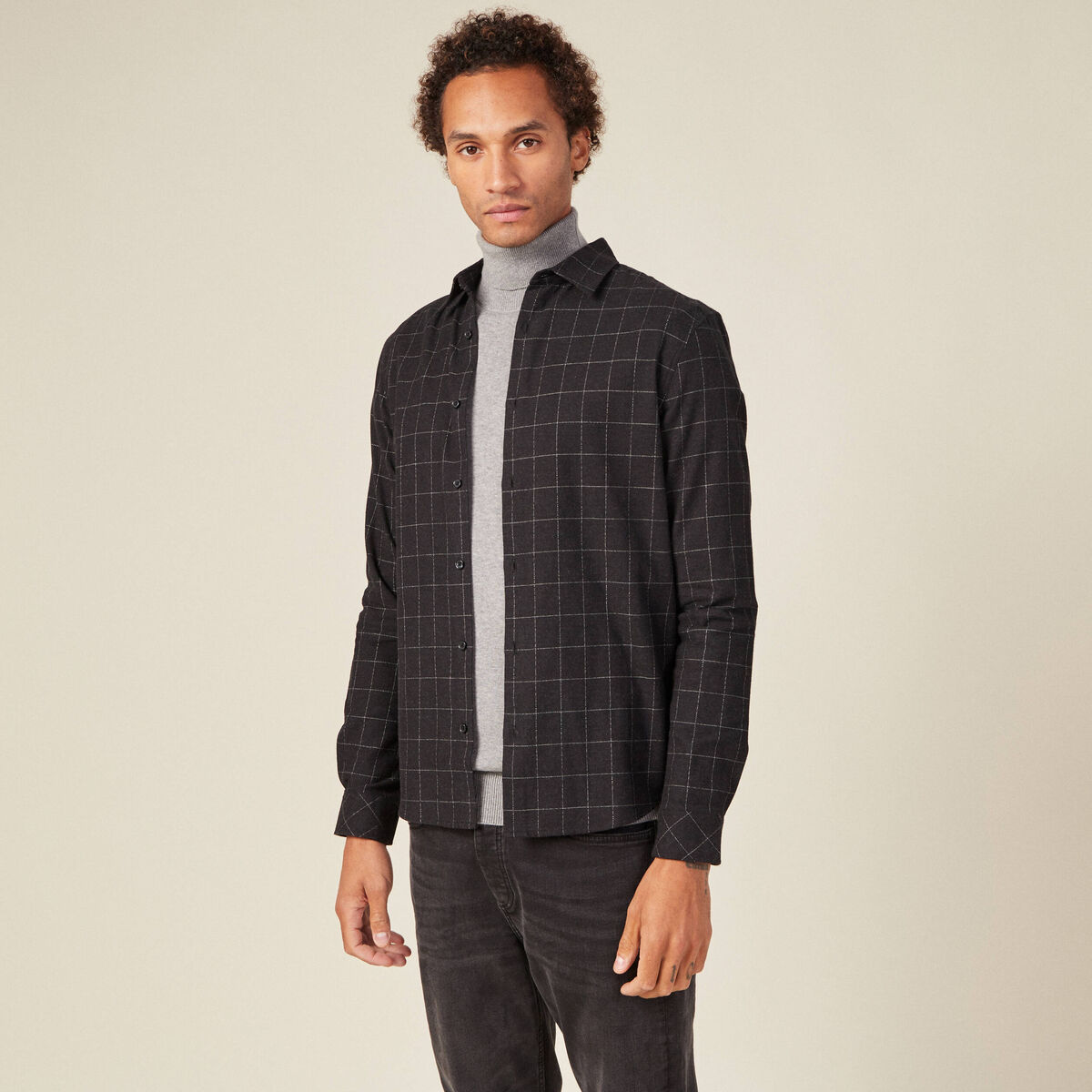 Chemise manches longues gris fonc&eacute; homme