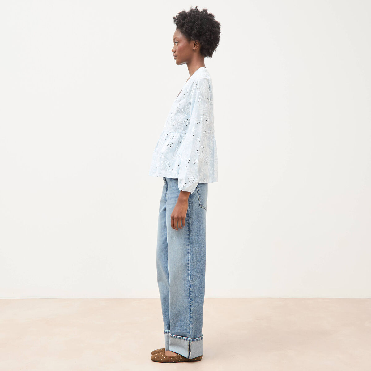 Chemise col v manches longues en coton blanc femme