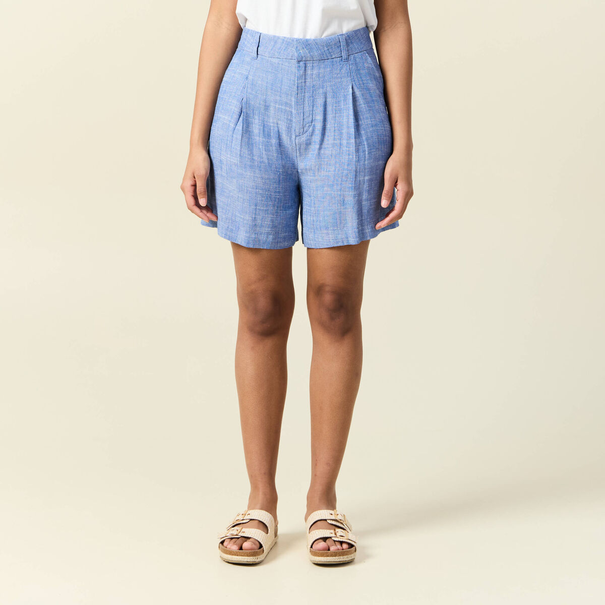 Short droit avec pinces bleu femme