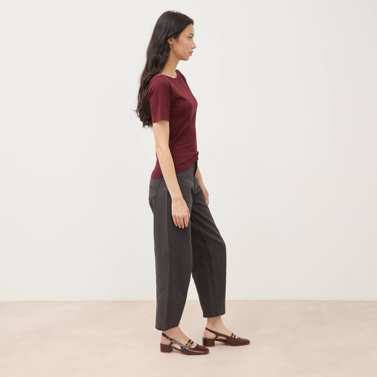 T-shirt ajust&eacute; manches courtes bordeaux femme